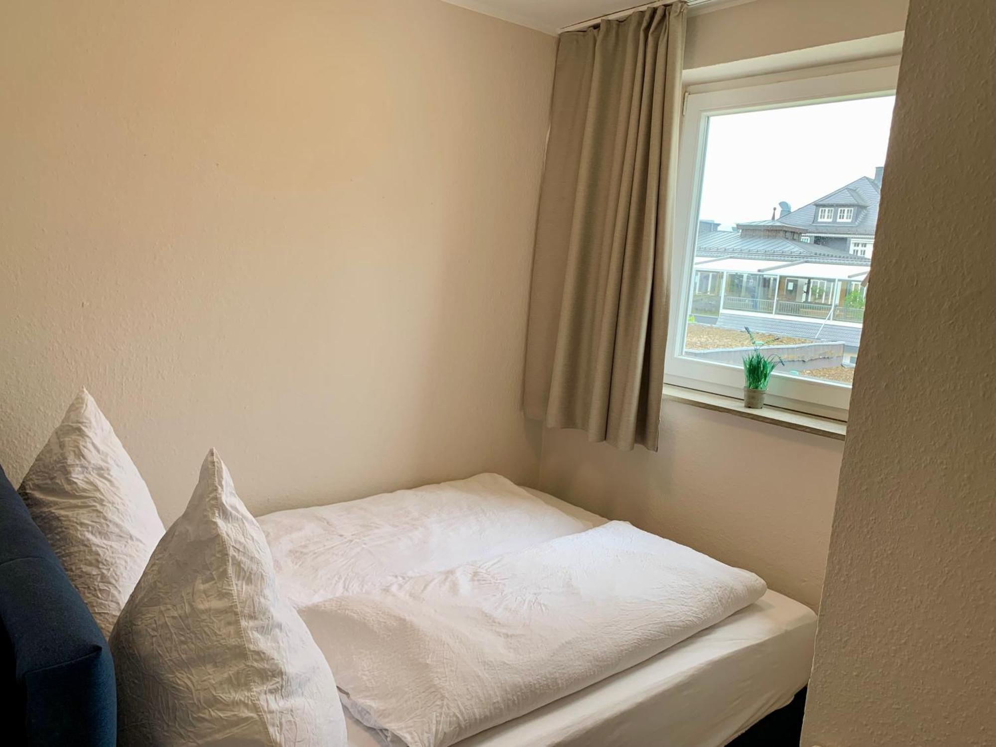 LANDHAUS WIESEMANN Parkappartements&Dependance-Nähe BAHNHOF und ETTELSBERG-TALSTATION Willingen  Extérieur photo